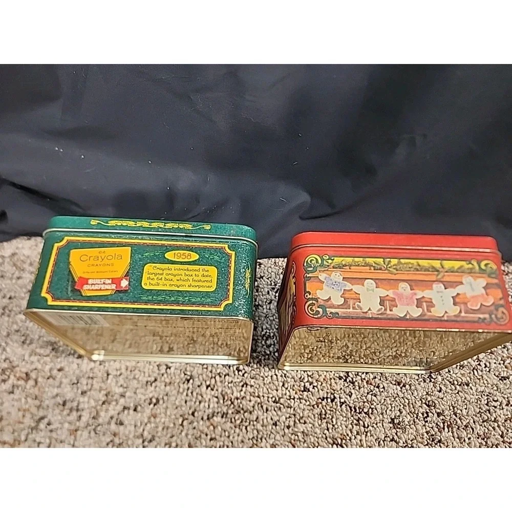 Lot‎ Of 2 Crayola Tins. Vintage 1992 &1993